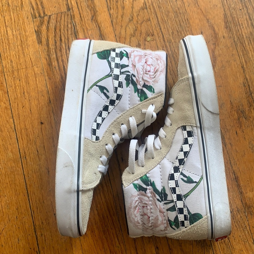 Vans checkered/flower sneakers